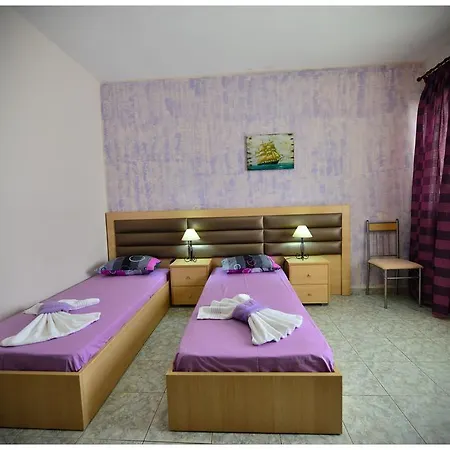 Anna Christina Aparthotel 3*