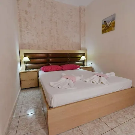 Lägenhetshotell Anna Christina 3*